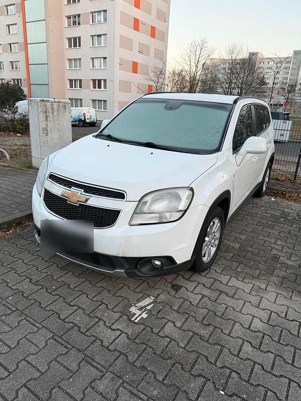 Gebraucht Chevrolet Orlando 160 PS (117 kW) 2012 Weiß Van / Kleinbus