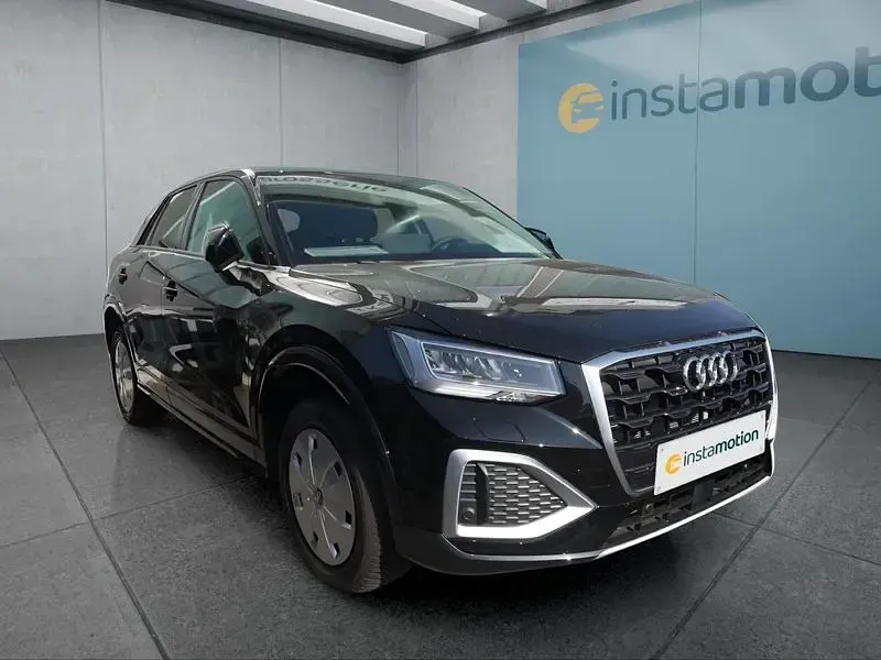 Używany Audi Q2 Advanced 116 KM (85 kW) 2025 Czarny SUV