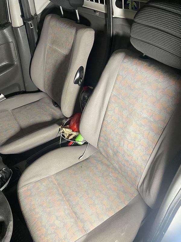 Gebraucht VW Caddy 64 PS (47 kW) 2002 Weiß Van / Kleinbus