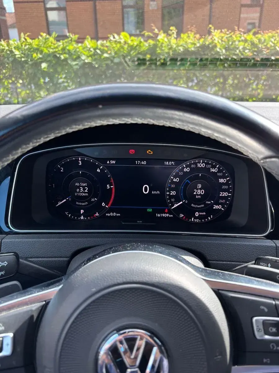 Gebraucht VW Golf VII Highline 150 PS (110 kW) 2018 Blau Limousine