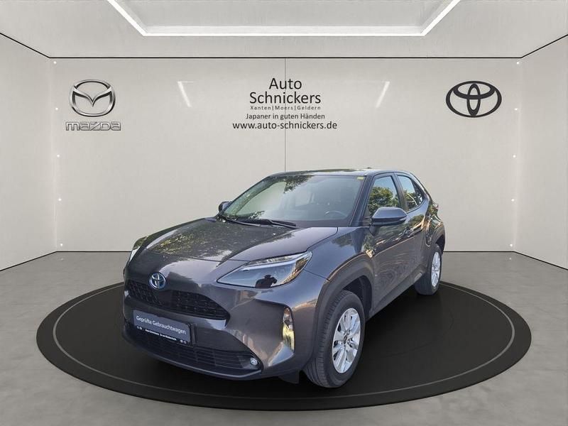 Grau Gebraucht 2022 Toyota Yaris Cross Comfort SUV | 21.490 € (Fairer Preis) - Bild 1/4