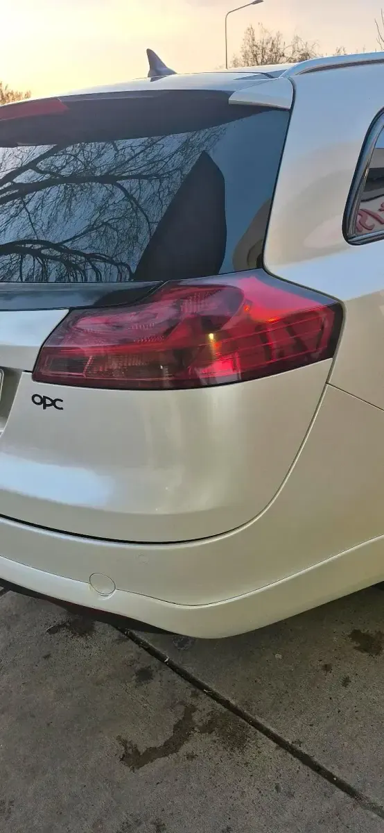 Gebraucht Opel Insignia OPC 176 PS (129 kW) 2010 Weiß Limousine