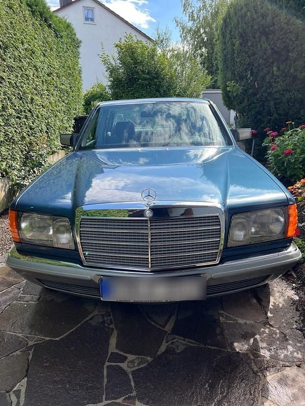 Blau Gebraucht 1983 Mercedes 380 SE Limousine | 10.500 € - Bild 1/4