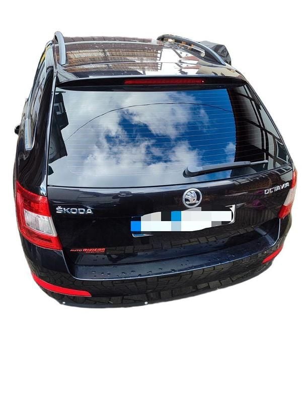 Gebraucht Skoda Octavia Ambition 140 PS (102 kW) 2014 Schwarz Kleinwagen