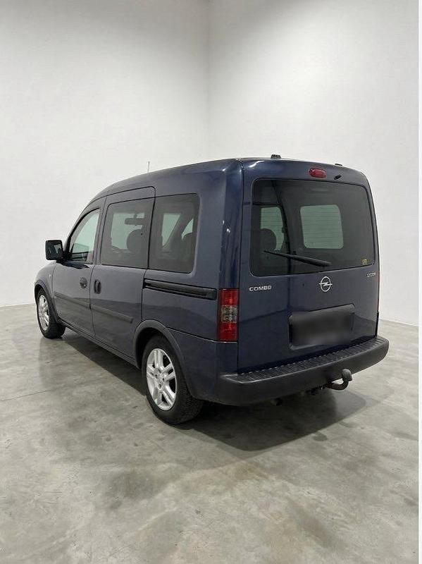 Gebraucht Opel Combo 101 PS (74 kW) 2010 Blau Van / Kleinbus