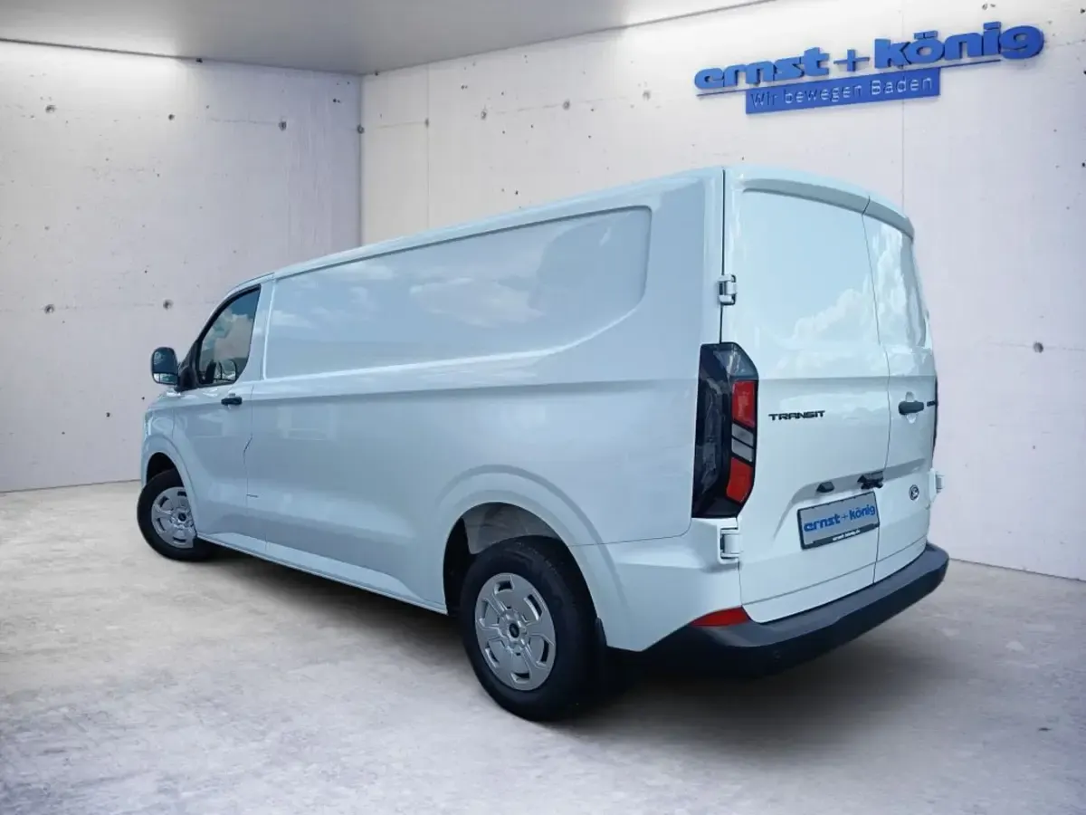 Neu Ford Transit Custom Trend 2025 Van