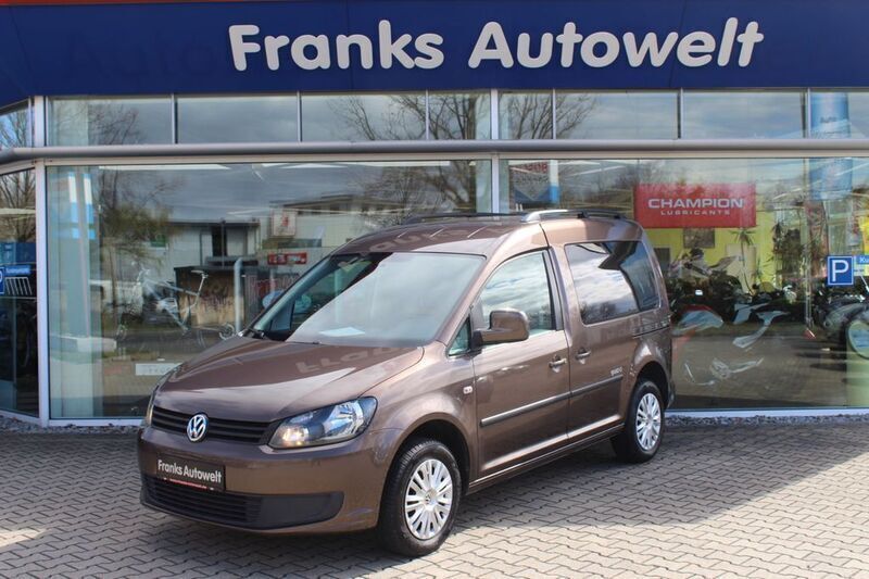 Braun Gebraucht 2013 VW Caddy Trendline Van / Kleinbus | 13.750 € (Teuer) - Bild 1/4
