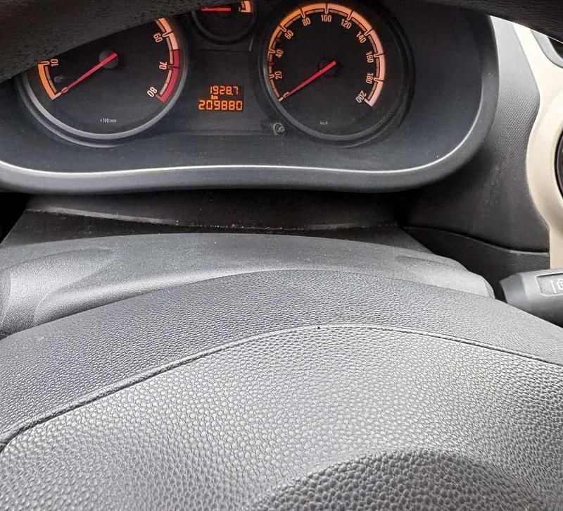 Gebraucht Opel Corsa Selection 60 PS (44 kW) 2010 Grau Kleinwagen