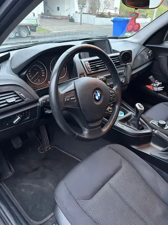 Gebraucht BMW 116 136 PS (100 kW) 2014 Schwarz Kleinwagen
