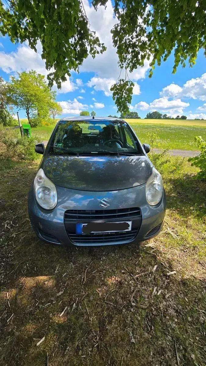 Gebraucht Suzuki Alto Basic 68 PS (50 kW) 2009 Grau Kleinwagen