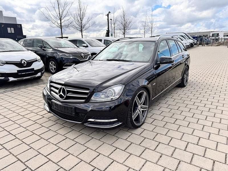 Gebraucht Mercedes C350 313 PS (230 kW) 2011 Schwarz Kombi