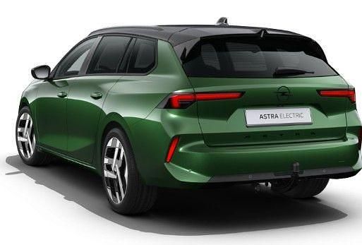 Neu Opel Astra Ultimate 131 PS (96 kW) 2026 Metallic) (schwarz Kombi