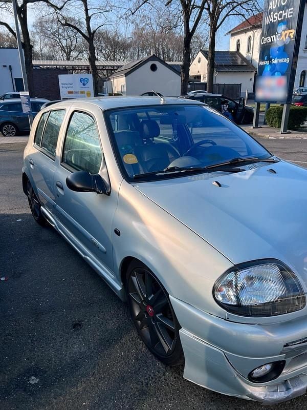 Gebraucht Renault Laguna 107 PS (78 kW) 2000 Grau Limousine