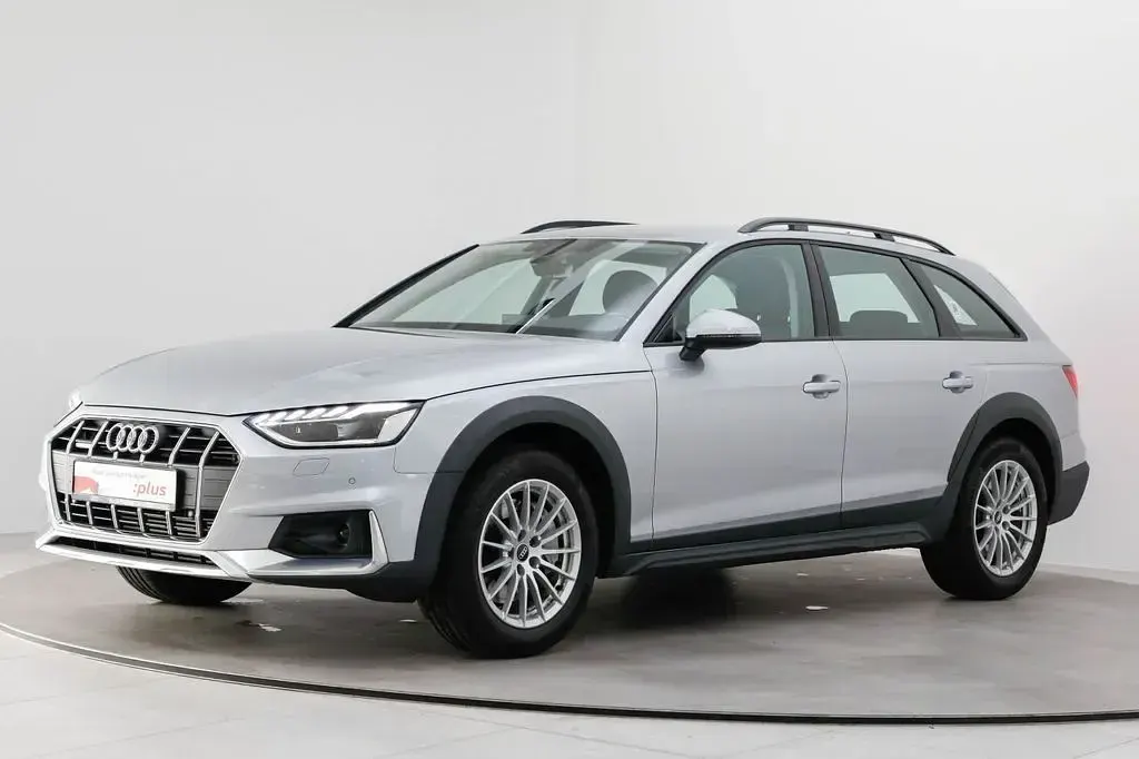 Gebraucht Audi A4 Allroad Ambiente 265 PS (194 kW) 2022 Florettsilber metallic Kombi