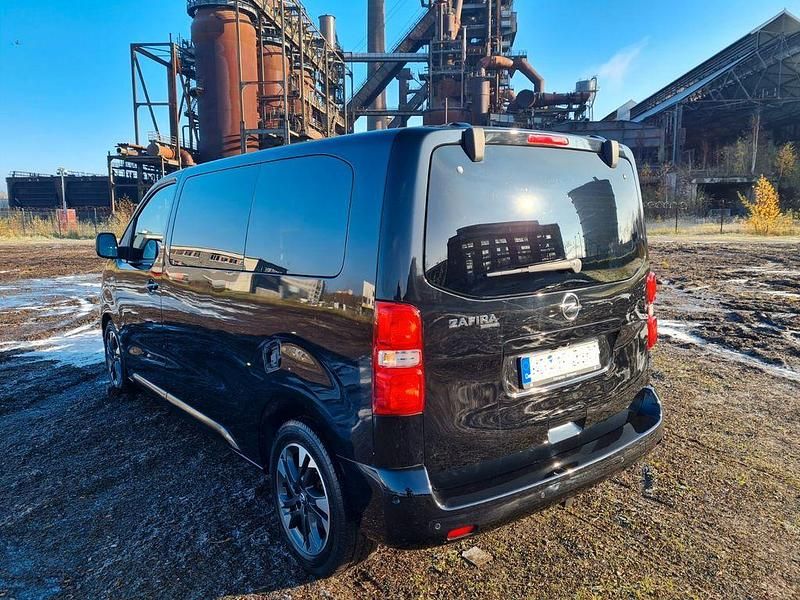 Gebraucht Opel Zafira Life Innovation 177 PS (130 kW) 2019 Schwarz Van / Kleinbus