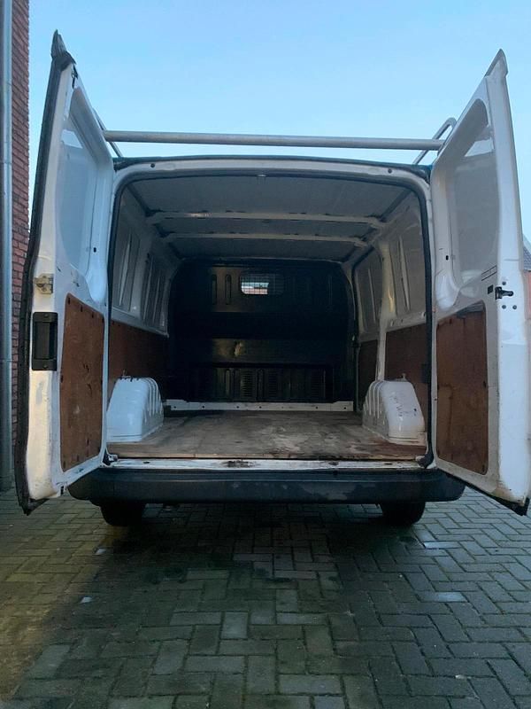 Gebraucht Ford Transit 2012 Weiß Van / Kleinbus