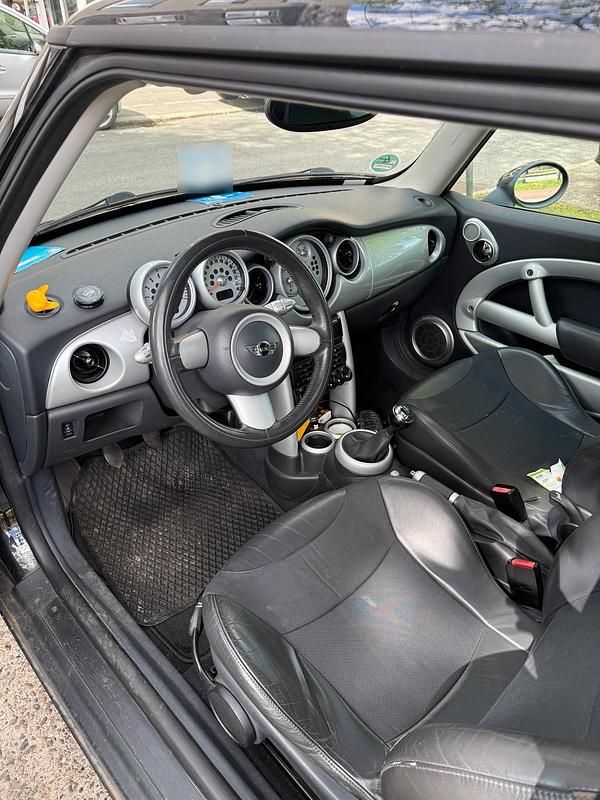 Usado Mini Cooper 90 HP (66 kW) 2004 Preto Citadino