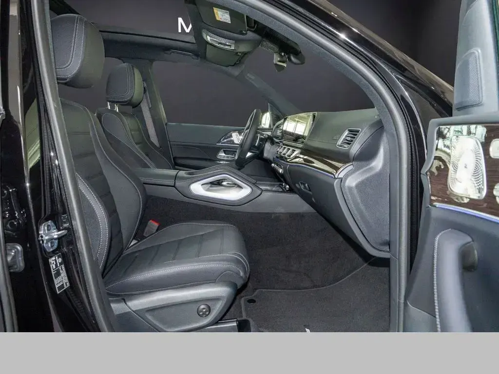 Gebraucht Mercedes GLS350 AMG 313 PS (230 kW) 2026 Schwarz SUV