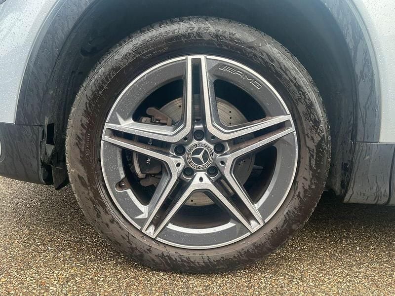 Gebraucht Mercedes GLB200 AMG 150 PS (110 kW) 2024 Silber SUV
