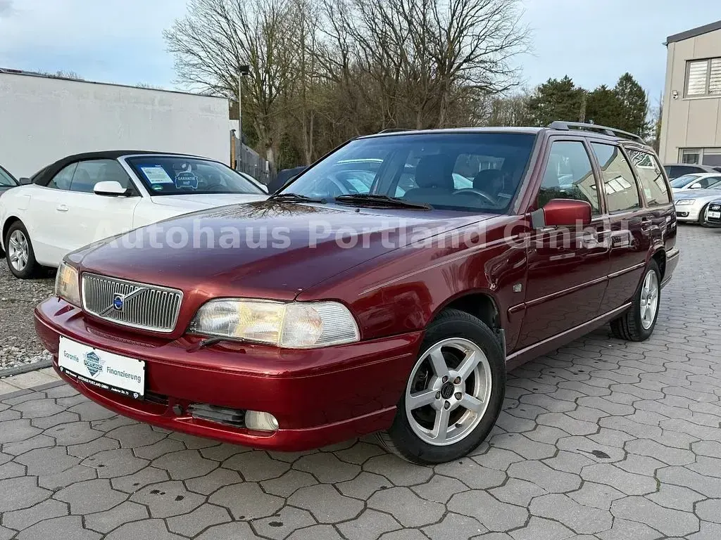 Gebraucht Volvo V70 170 PS (125 kW) 1999 Rot Kombi