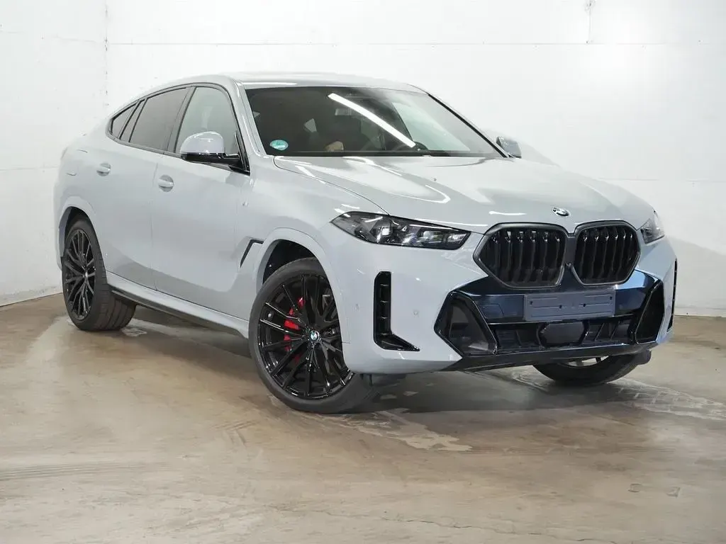 Gebraucht BMW X6 M Sport 298 PS (219 kW) 2026 Grau SUV