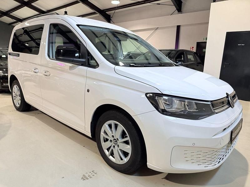 Gebraucht VW Caddy Life 122 PS (89 kW) 2022 Weiß Van / Kleinbus