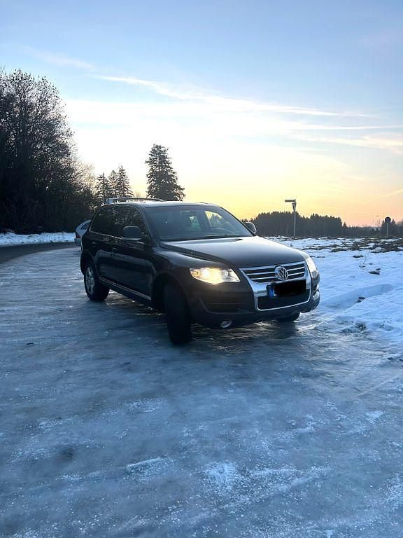 Schwarz Gebraucht 2007 VW Touareg SUV | 5.299 € (Superpreis) - Bild 1/4