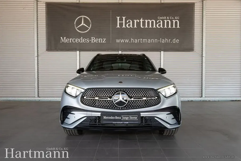 Gebraucht Mercedes GLC450 AMG 367 PS (269 kW) 2024 Hightechsilber SUV
