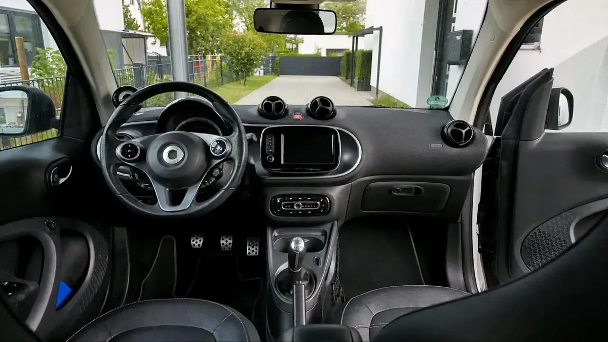 Gebraucht Smart ForTwo Coupé 71 PS (52 kW) 2019 Weiß Coupé