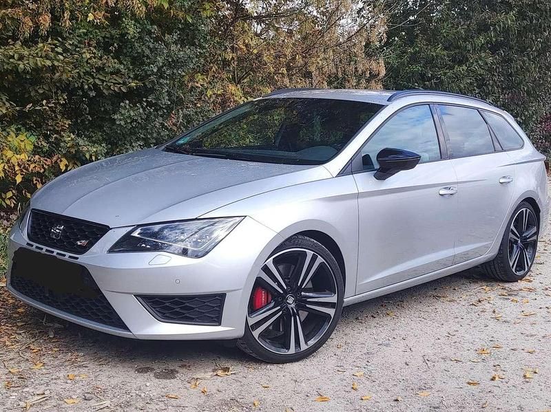 Silber Gebraucht 2016 Cupra Leon Kombi | 19.990 € (Fairer Preis) - Bild 1/4