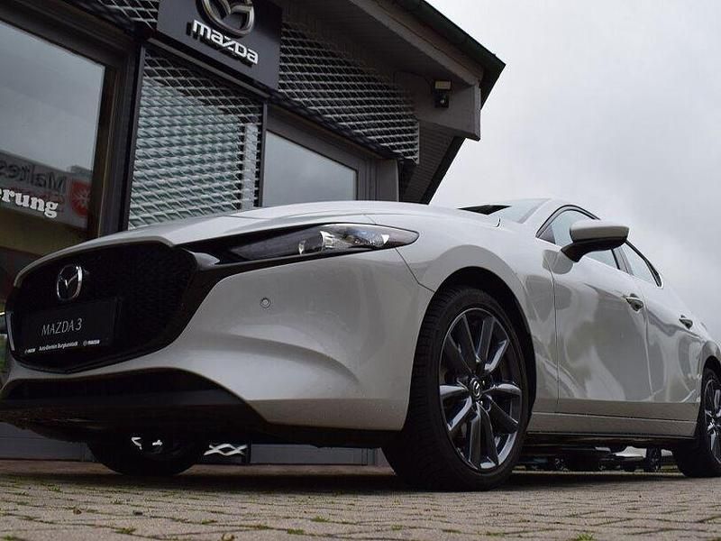 Gebraucht Mazda 3 Center-Line 140 PS (102 kW) 2025 Weiß Limousine