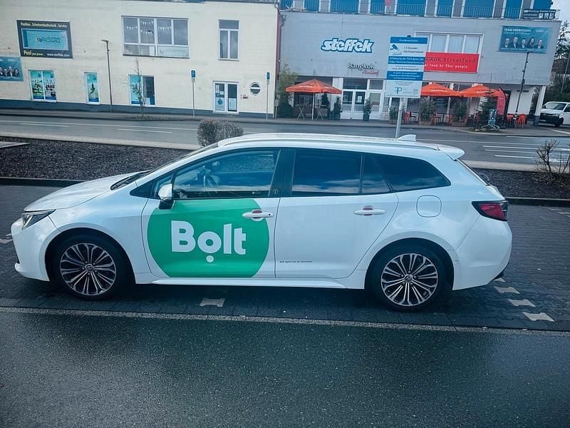 Gebraucht Toyota Corolla 152 PS (111 kW) 2022 Weiß Kombi