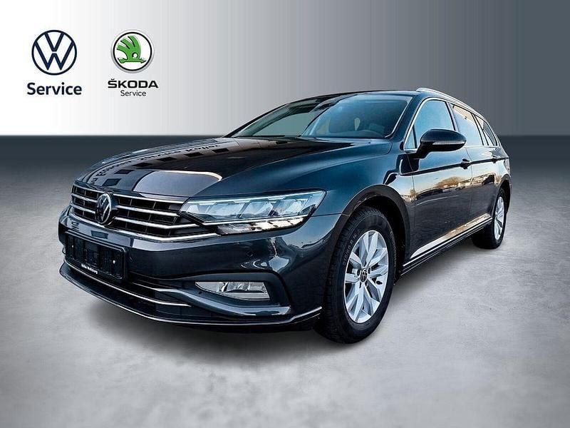 Grau Gebraucht 2023 VW Passat Business Kombi | 26.970 € (Guter Preis) - Bild 1/4