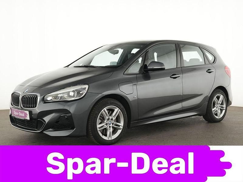 Mineralgrau Gebraucht 2020 BMW 225 Active Tourer M Sport Van / Kleinbus | 20.947 € (Etwas zu teuer) - Bild 1/4