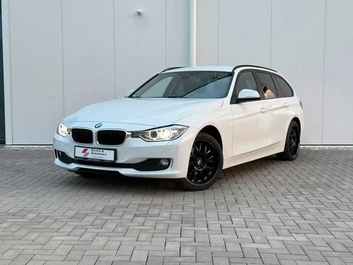 Gebraucht BMW 318 Comfort Edition 143 PS (105 kW) 2014 Weiß Kombi