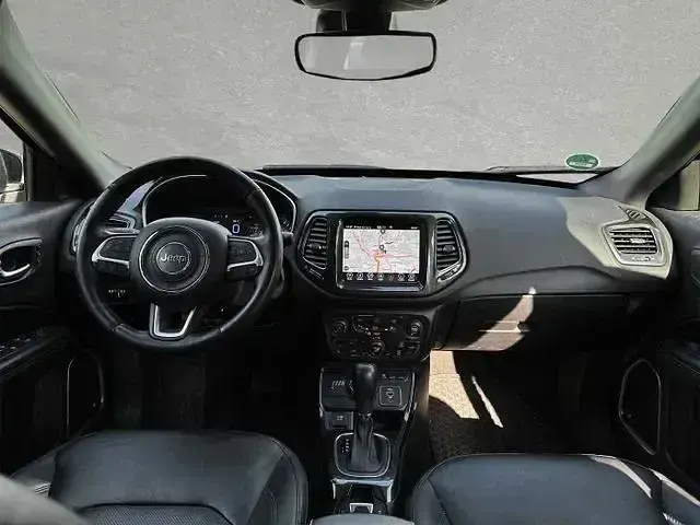 Gebraucht Jeep Compass Limited 241 PS (177 kW) 2020 Schwarz SUV
