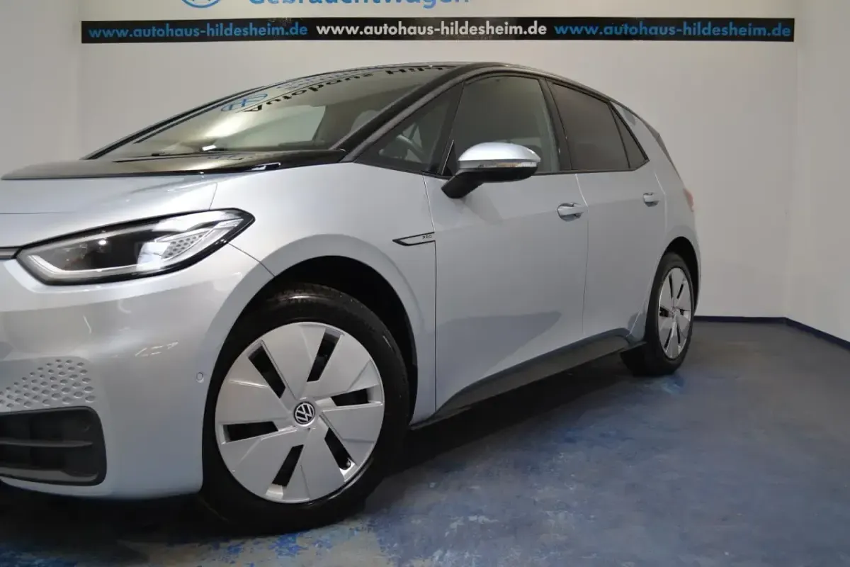 Second-hand VW ID.3 Pro 150 kW (204 CP) 2023 Argintiu Hatchback