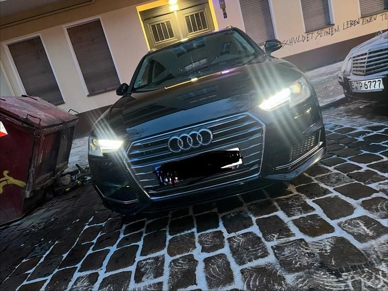 Schwarz Gebraucht 2018 Audi A4 Kombi | 13.300 € (Superpreis) - Bild 1/4