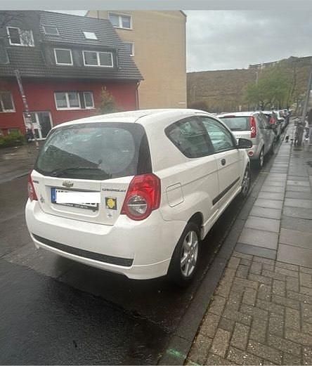 Gebraucht Chevrolet Aveo 2010 Weiß Kleinwagen