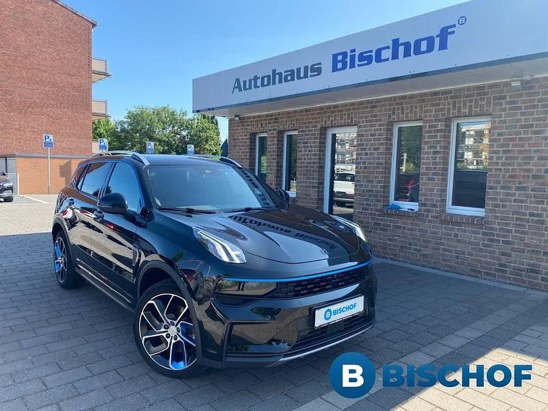 Schwarz Gebraucht 2023 Lynk & Co 01 SUV | 26.490 € - Bild 1/4