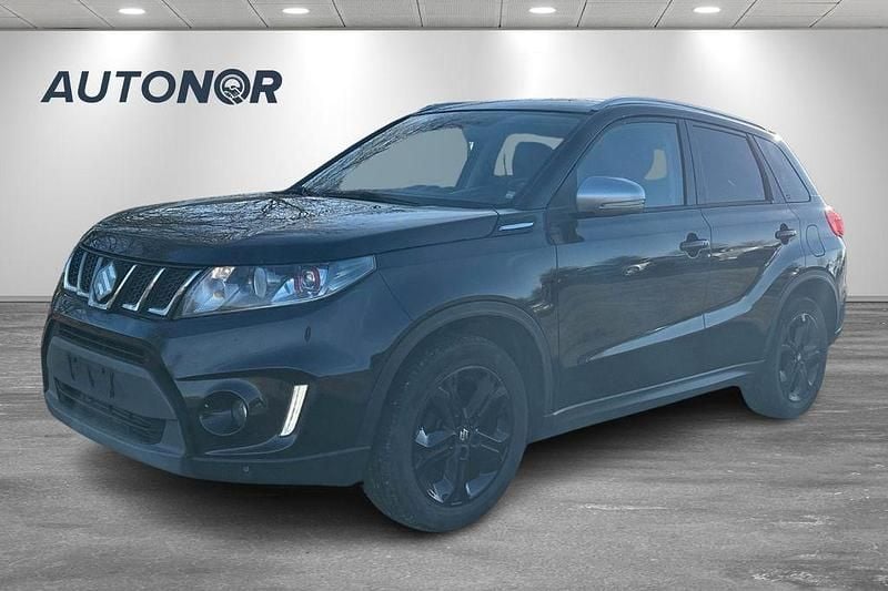 Gebraucht Suzuki Vitara 140 PS (102 kW) 2017 Schwarz SUV