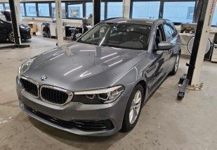 Blau Gebraucht 2019 BMW 520 Sport Line Kombi | 20.699 € (Superpreis) - Bild 1/4