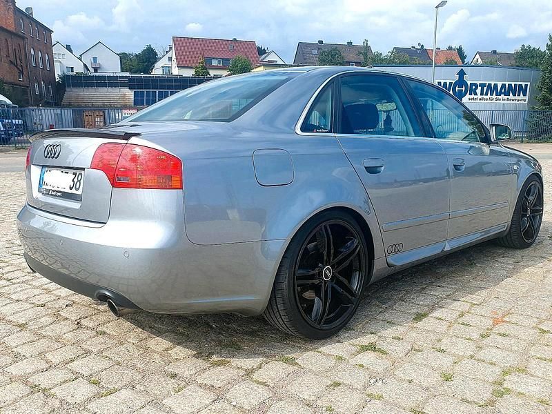 Gebraucht Audi A4 Sport 240 PS (176 kW) 2005 Grau Limousine