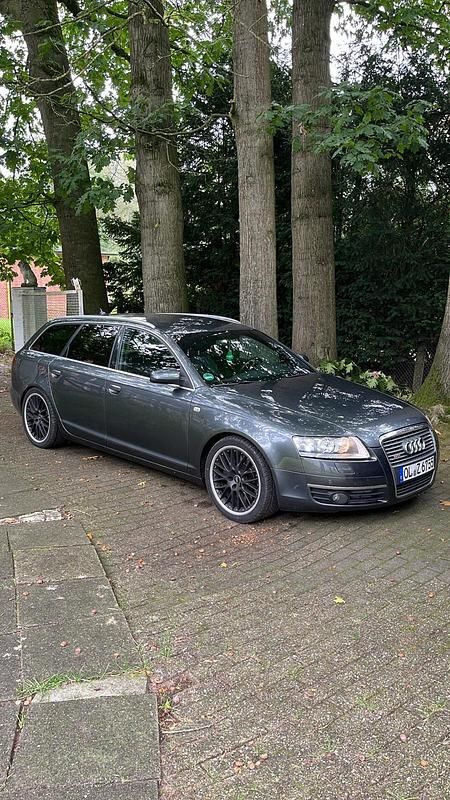 Grau Gebraucht 2005 Audi A6 S-Line Kombi | 4.800 € (Etwas zu teuer) - Bild 1/1