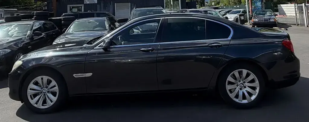 Gebraucht BMW 730 245 PS (180 kW) 2009 Grau Limousine