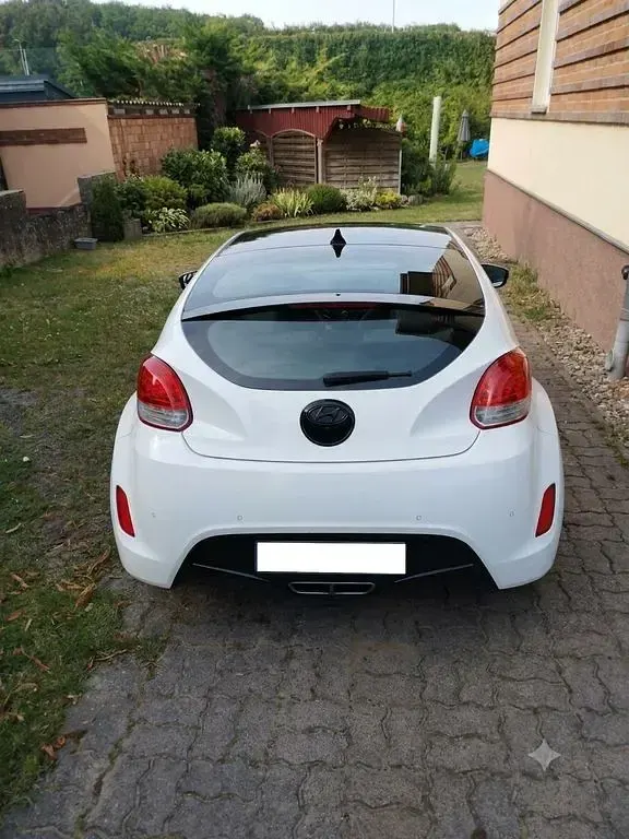 Gebraucht Hyundai Veloster Premium 140 PS (102 kW) 2011 Schwarz Kleinwagen