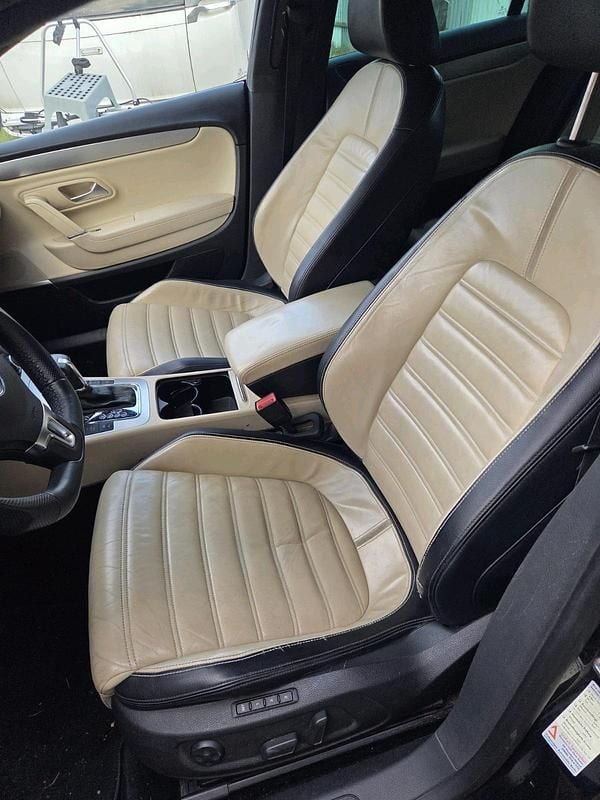 Gebraucht VW Passat R 299 PS (219 kW) 2009 Schwarz Limousine