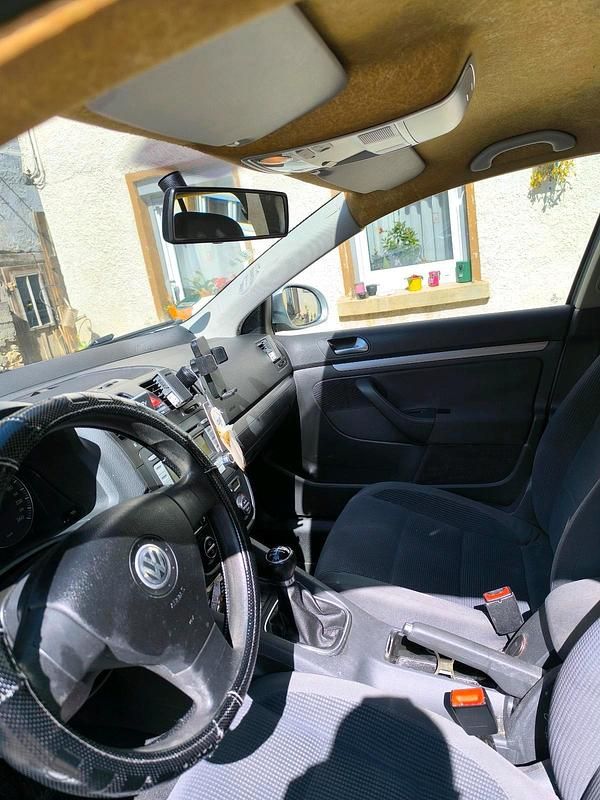 Gebraucht VW Jetta 116 PS (85 kW) 2007 Grau Limousine