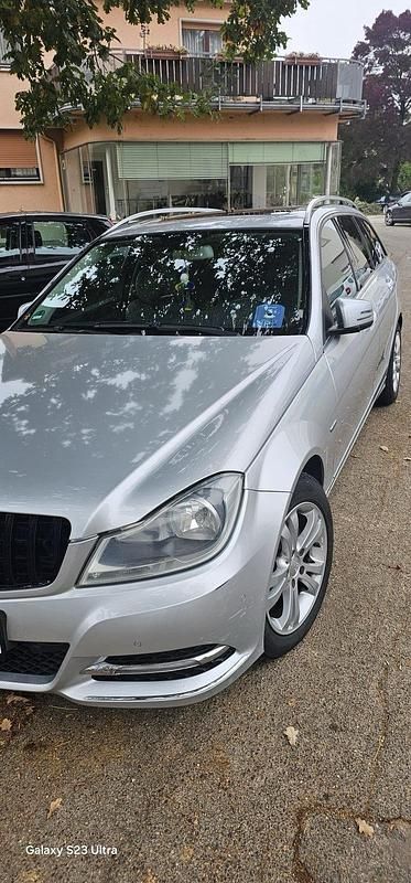 Silber Gebraucht 2012 Mercedes C220 Kombi | 10.000 € - Bild 1/4