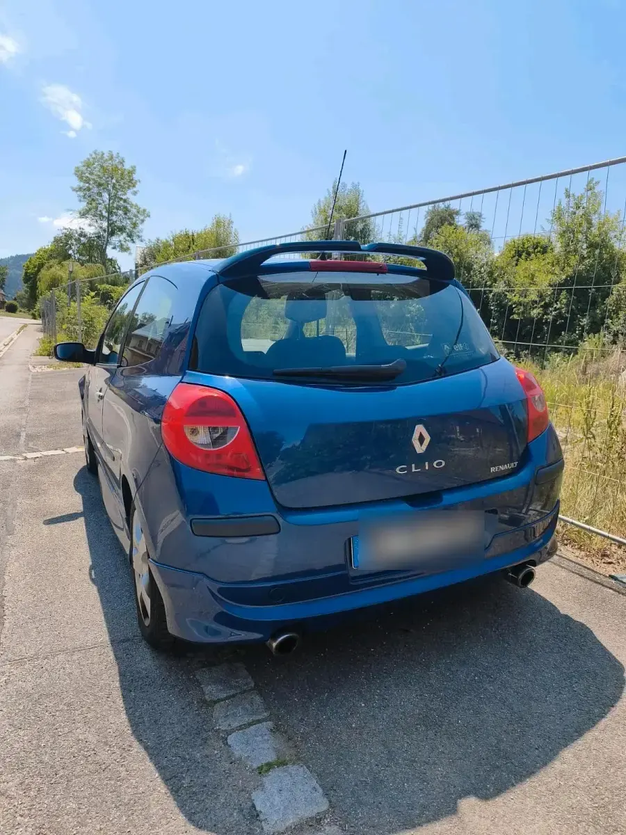 Gebraucht Renault Clio III 88 PS (64 kW) 2006 Blau Kleinwagen